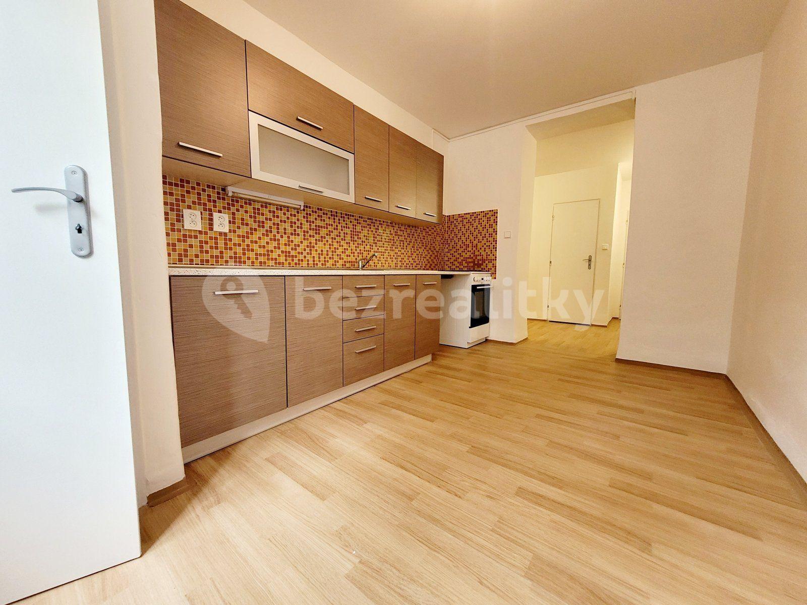 3 bedroom flat to rent, 96 m², Vardasova, Havířov, Moravskoslezský Region