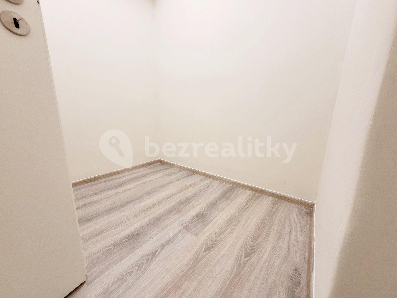 3 bedroom flat to rent, 69 m², Okružní, Havířov, Moravskoslezský Region