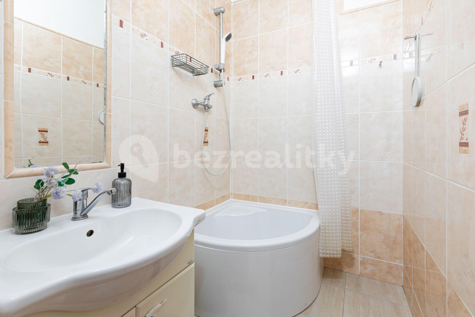 1 bedroom flat for sale, 39 m², Lešenská, Prague, Prague