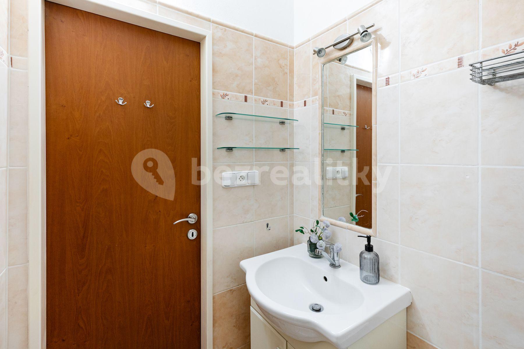 1 bedroom flat for sale, 39 m², Lešenská, Prague, Prague