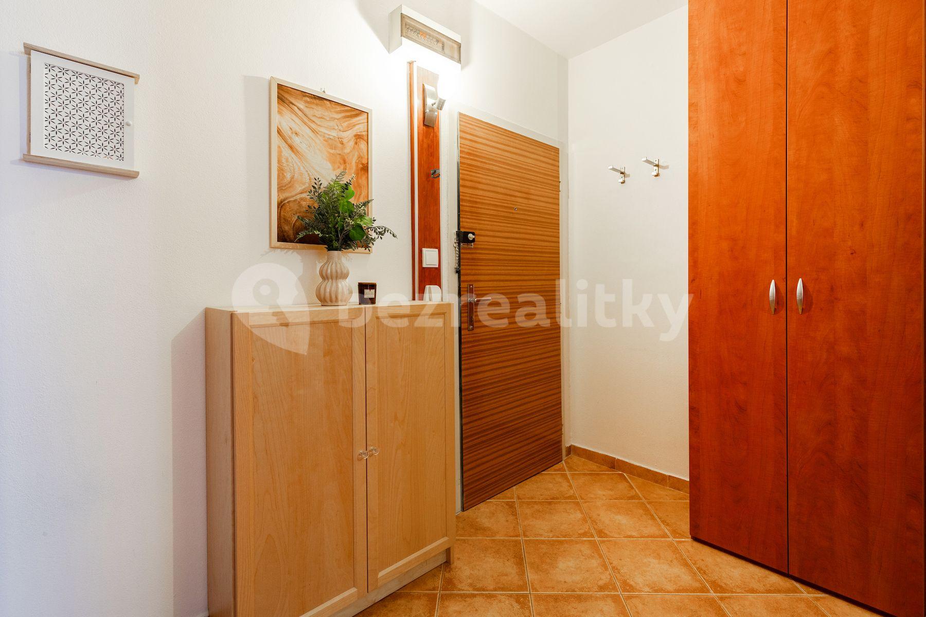 1 bedroom flat for sale, 39 m², Lešenská, Prague, Prague