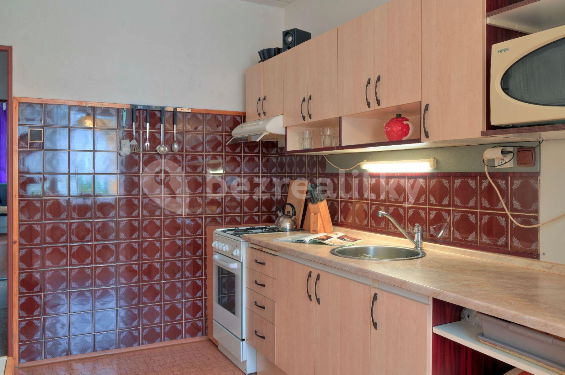 3 bedroom flat for sale, 68 m², Josefa Ševčíka, Most, Ústecký Region