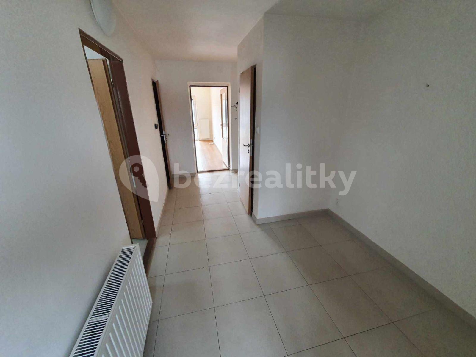 3 bedroom flat for sale, 85 m², Smetanovo náměstí, Adamov, Jihomoravský Region