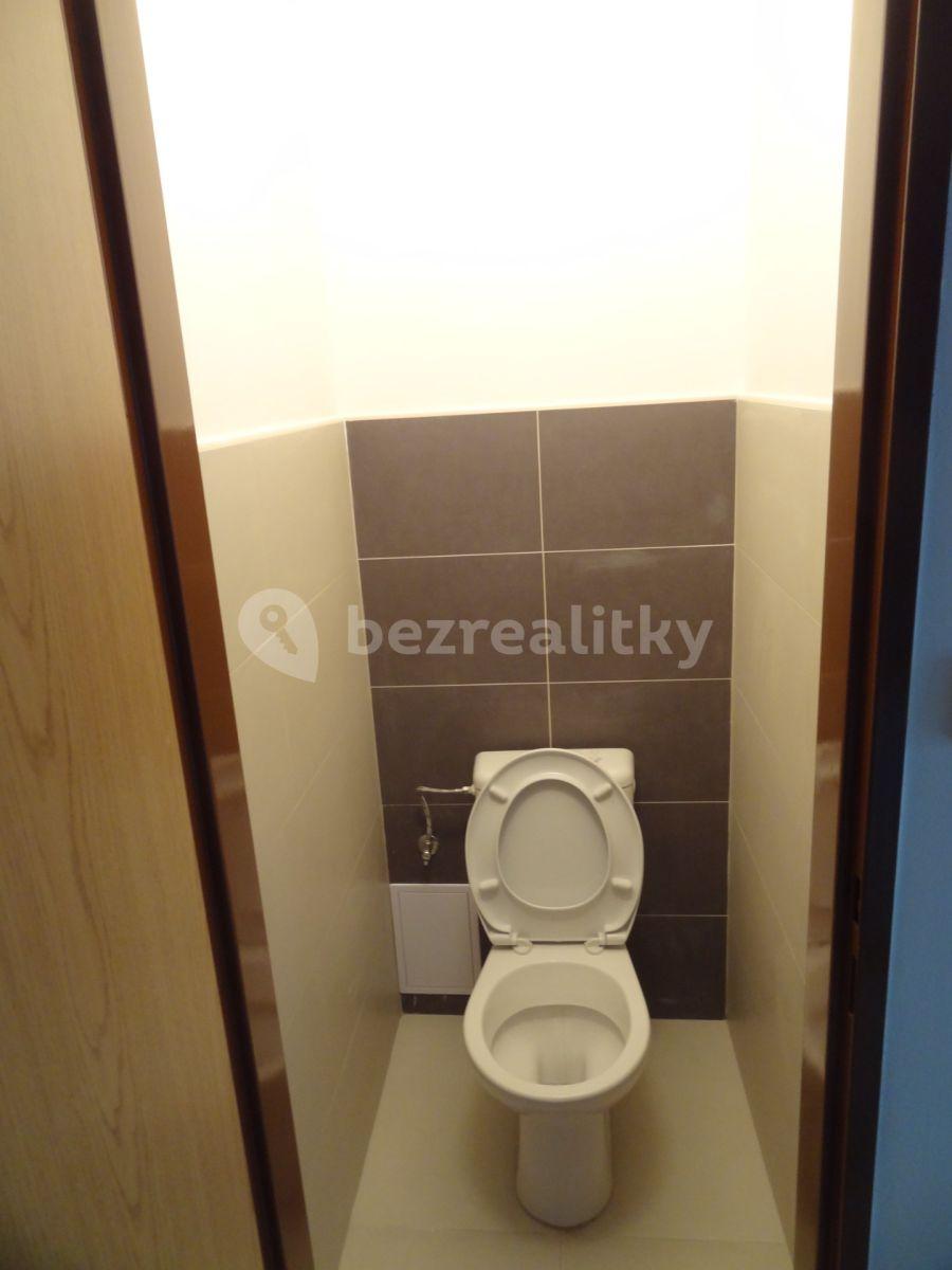 3 bedroom flat for sale, 85 m², Smetanovo náměstí, Adamov, Jihomoravský Region