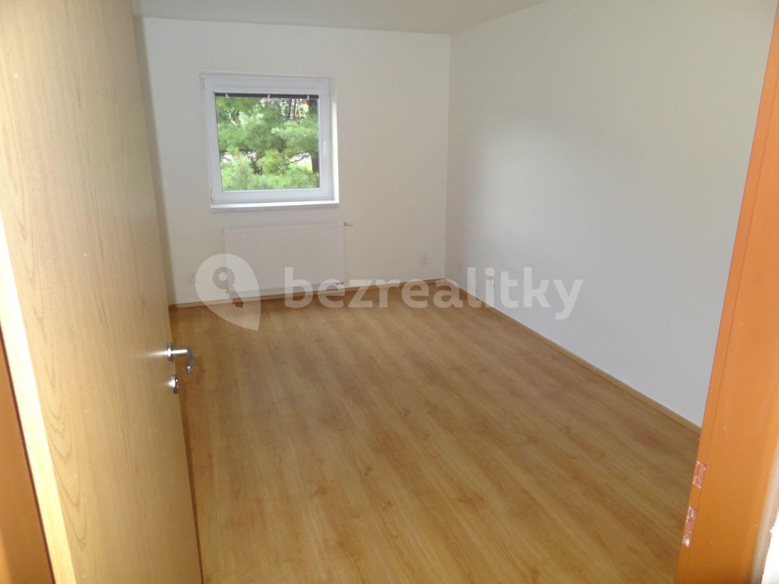 3 bedroom flat for sale, 85 m², Smetanovo náměstí, Adamov, Jihomoravský Region