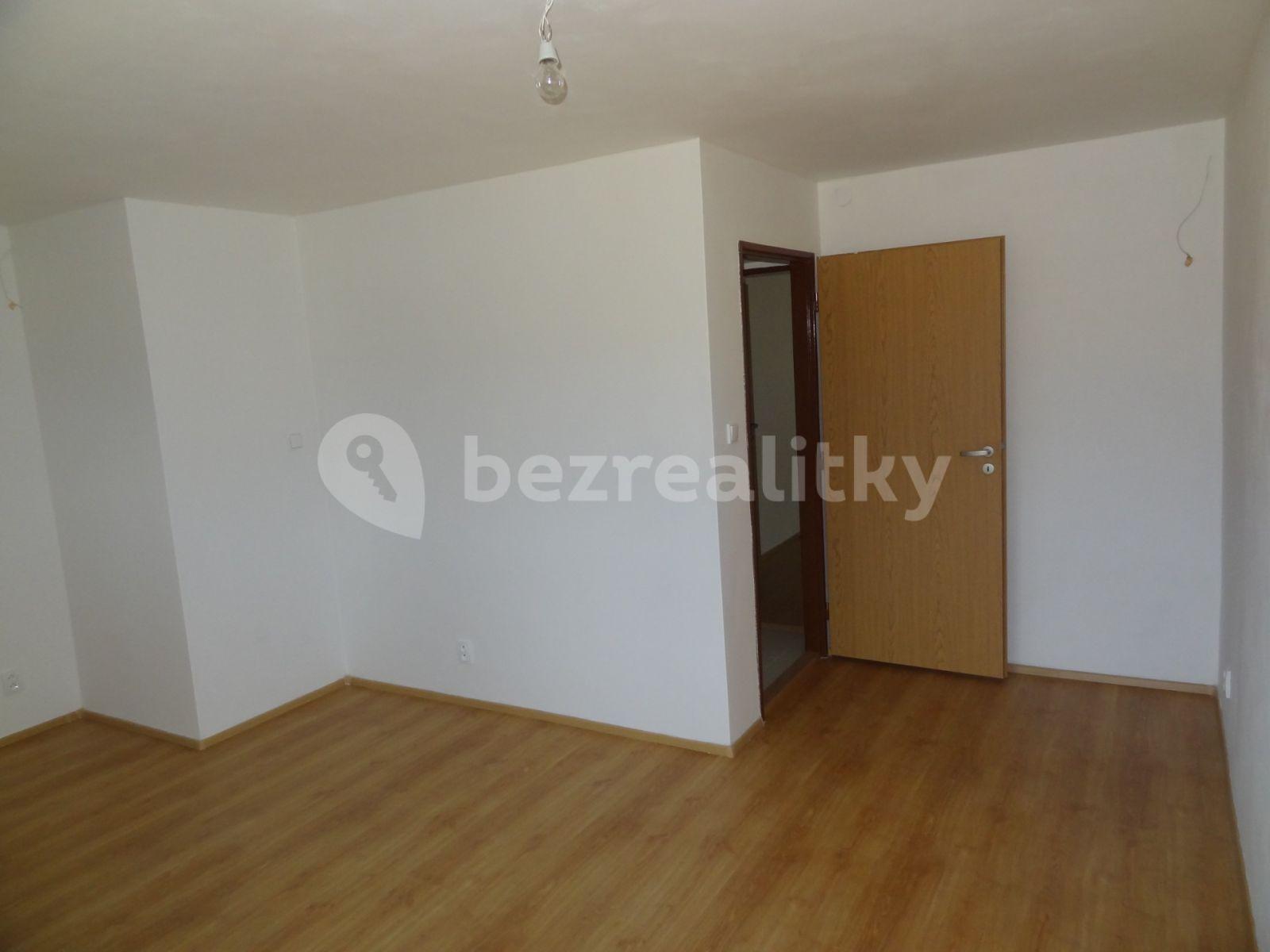 3 bedroom flat for sale, 85 m², Smetanovo náměstí, Adamov, Jihomoravský Region