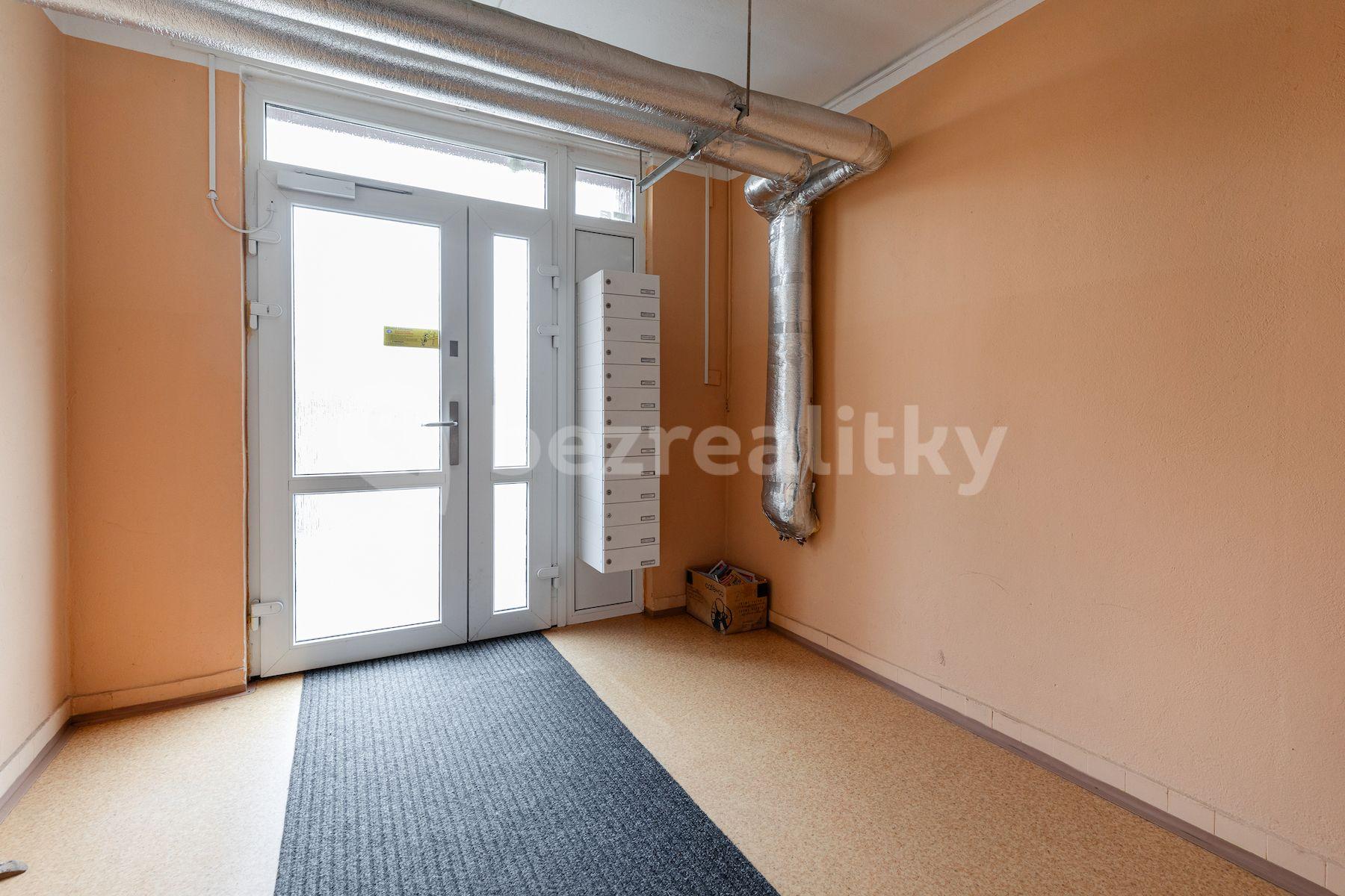 3 bedroom with open-plan kitchen flat for sale, 86 m², Zborovská, Jince, Středočeský Region