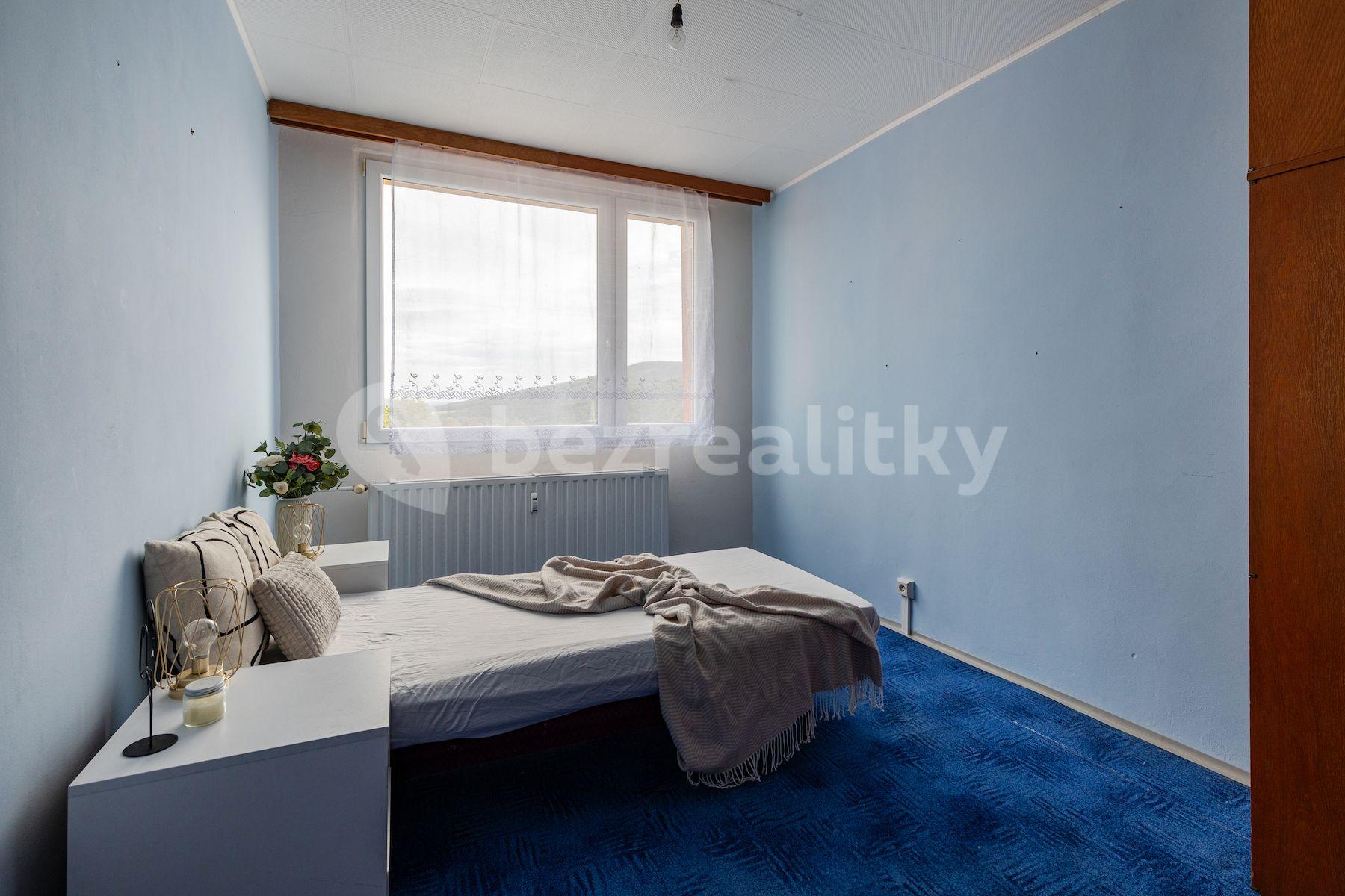 3 bedroom with open-plan kitchen flat for sale, 86 m², Zborovská, Jince, Středočeský Region