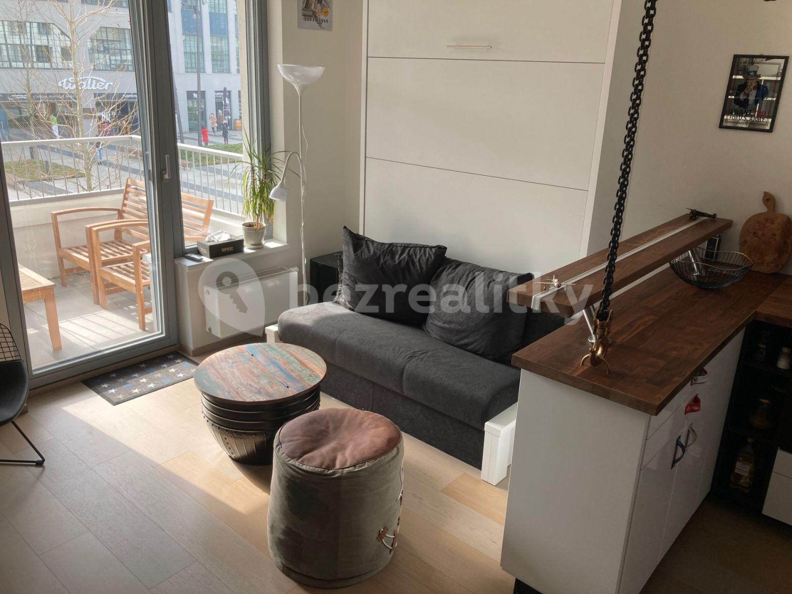 Studio flat to rent, 35 m², Prague, Prague