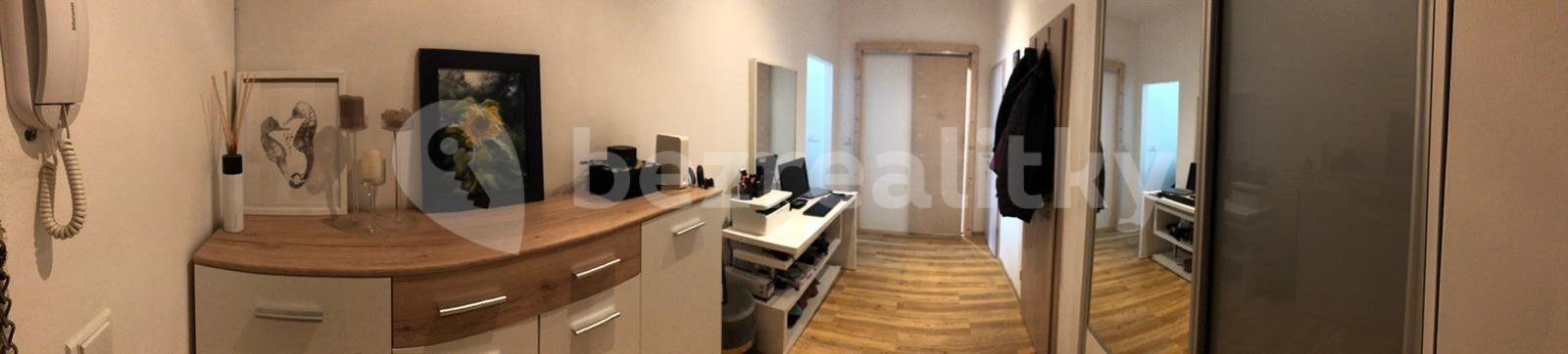 1 bedroom with open-plan kitchen flat to rent, 46 m², Hradecká, Prague, Prague