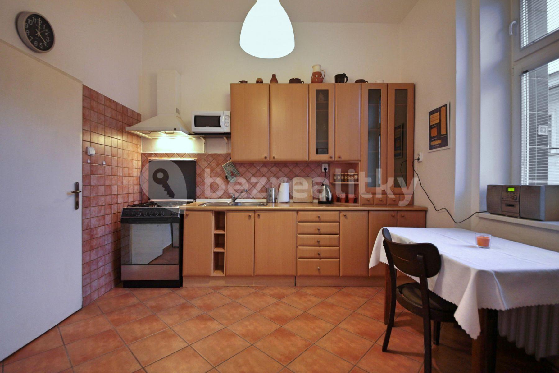 2 bedroom flat to rent, 64 m², Stárkova, Prague, Prague