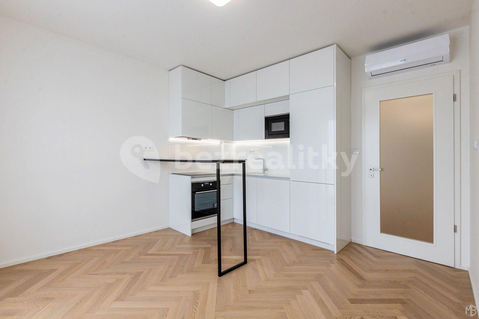 1 bedroom with open-plan kitchen flat to rent, 65 m², 5. května, Prague, Prague