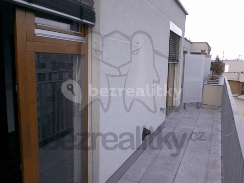 Studio flat for sale, 42 m², Pod Lipami, Prague, Prague