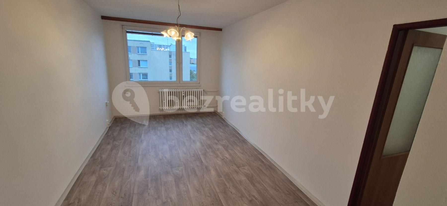 1 bedroom with open-plan kitchen flat to rent, 42 m², Hněvkovského, Prague, Prague