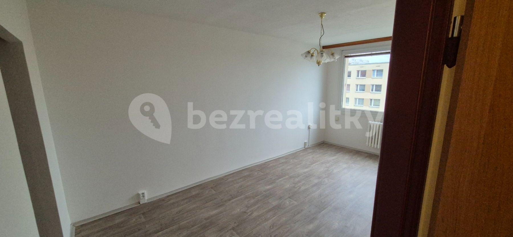 1 bedroom with open-plan kitchen flat to rent, 42 m², Hněvkovského, Prague, Prague