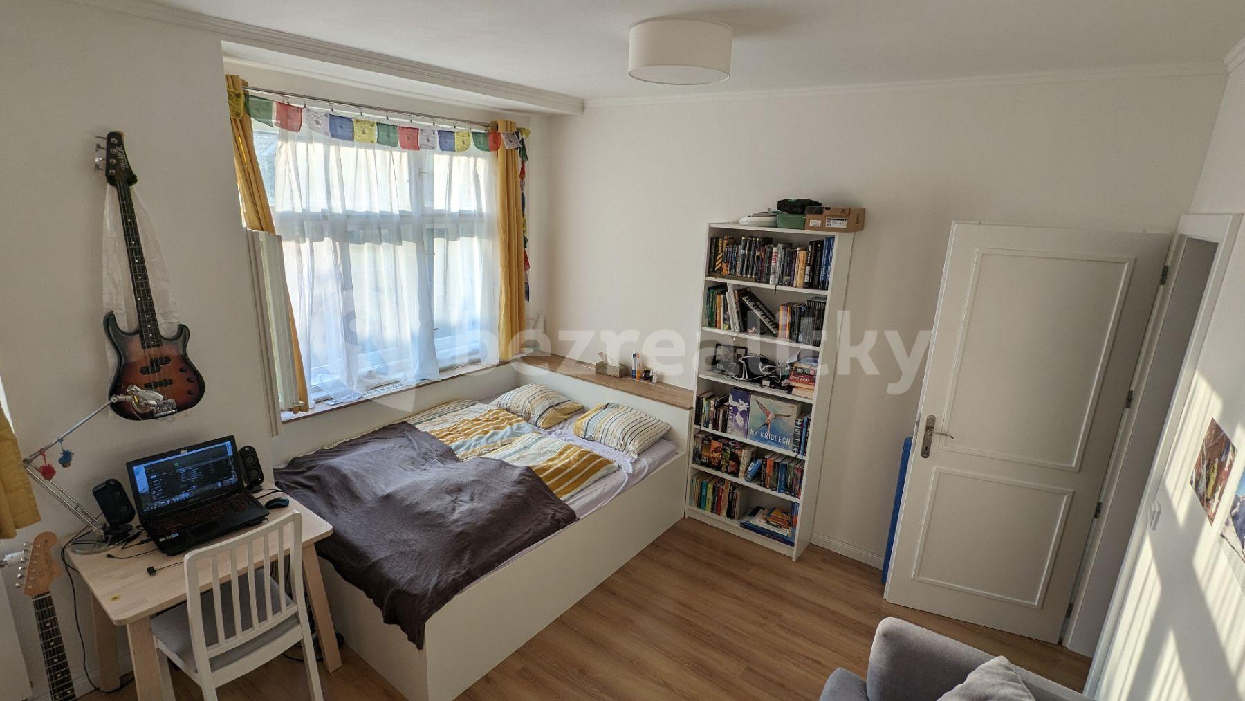 Studio flat to rent, 34 m², Na Zámyšli, Prague, Prague