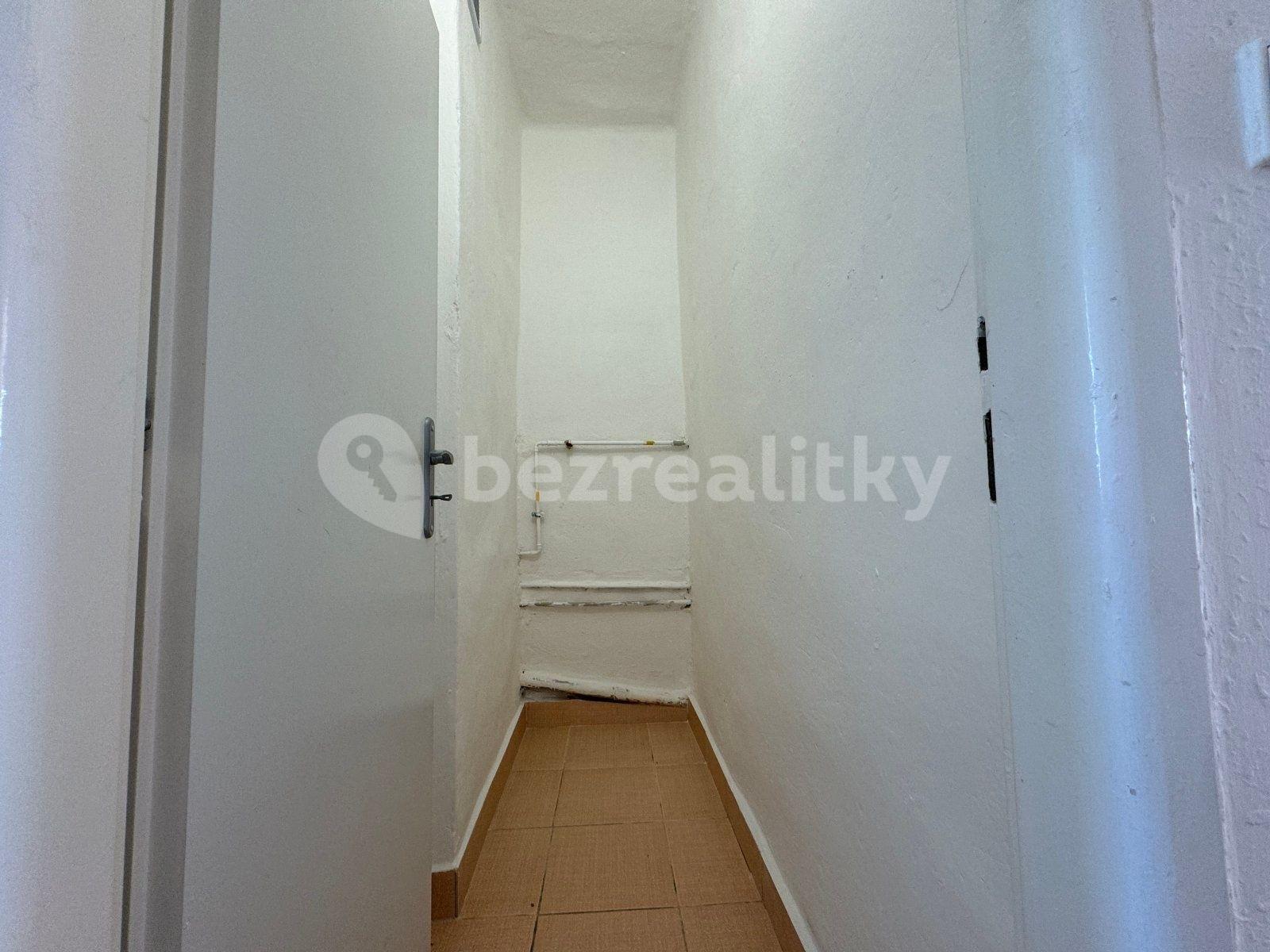 2 bedroom flat to rent, 55 m², Čapkova, Karviná, Moravskoslezský Region