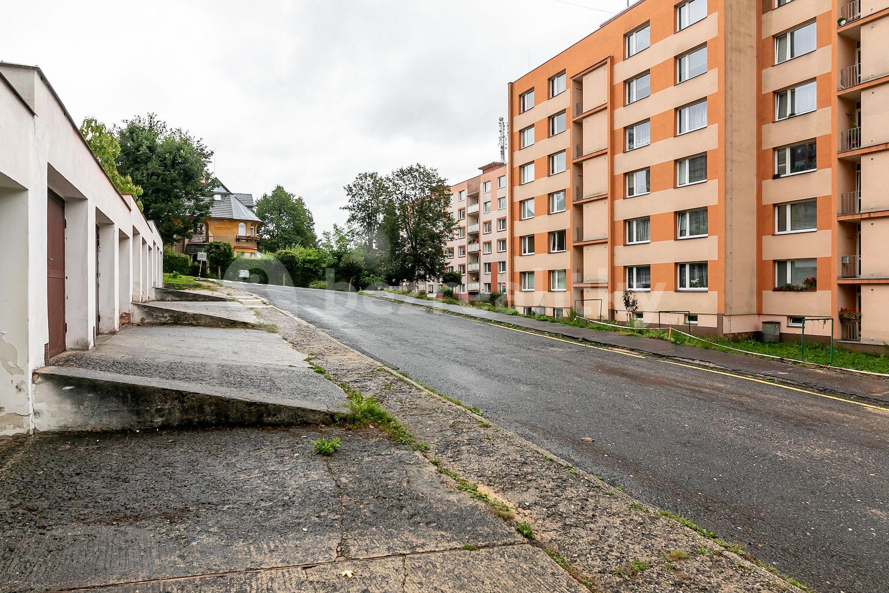 1 bedroom flat for sale, 32 m², Nad Školou, Jablonec nad Nisou, Liberecký Region