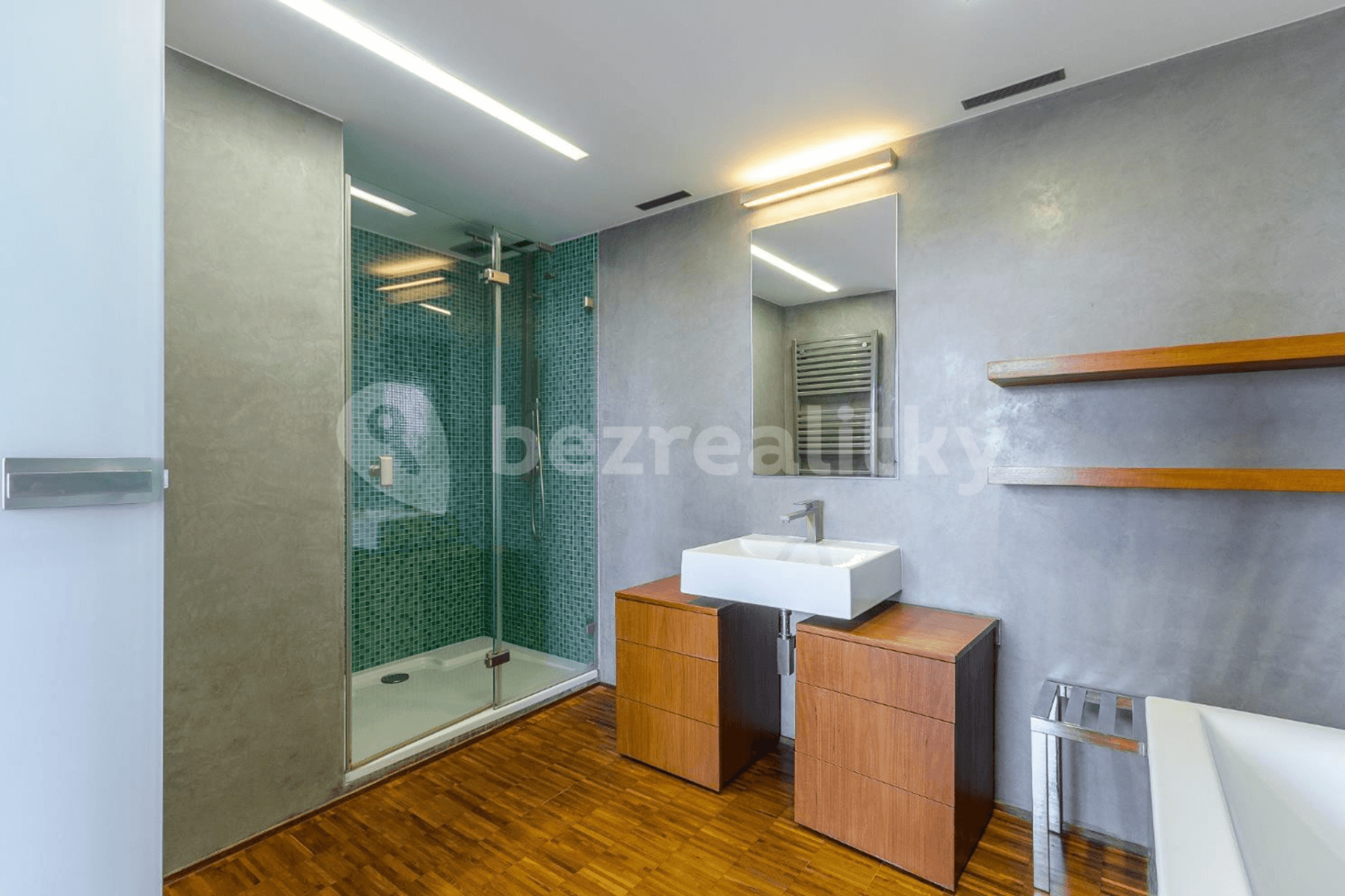 Studio flat to rent, 114 m², Křížová, Prague, Prague