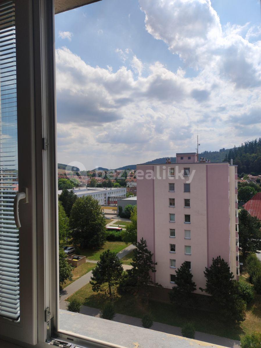 Studio flat to rent, 29 m², Na Loučkách, Kuřim, Jihomoravský Region