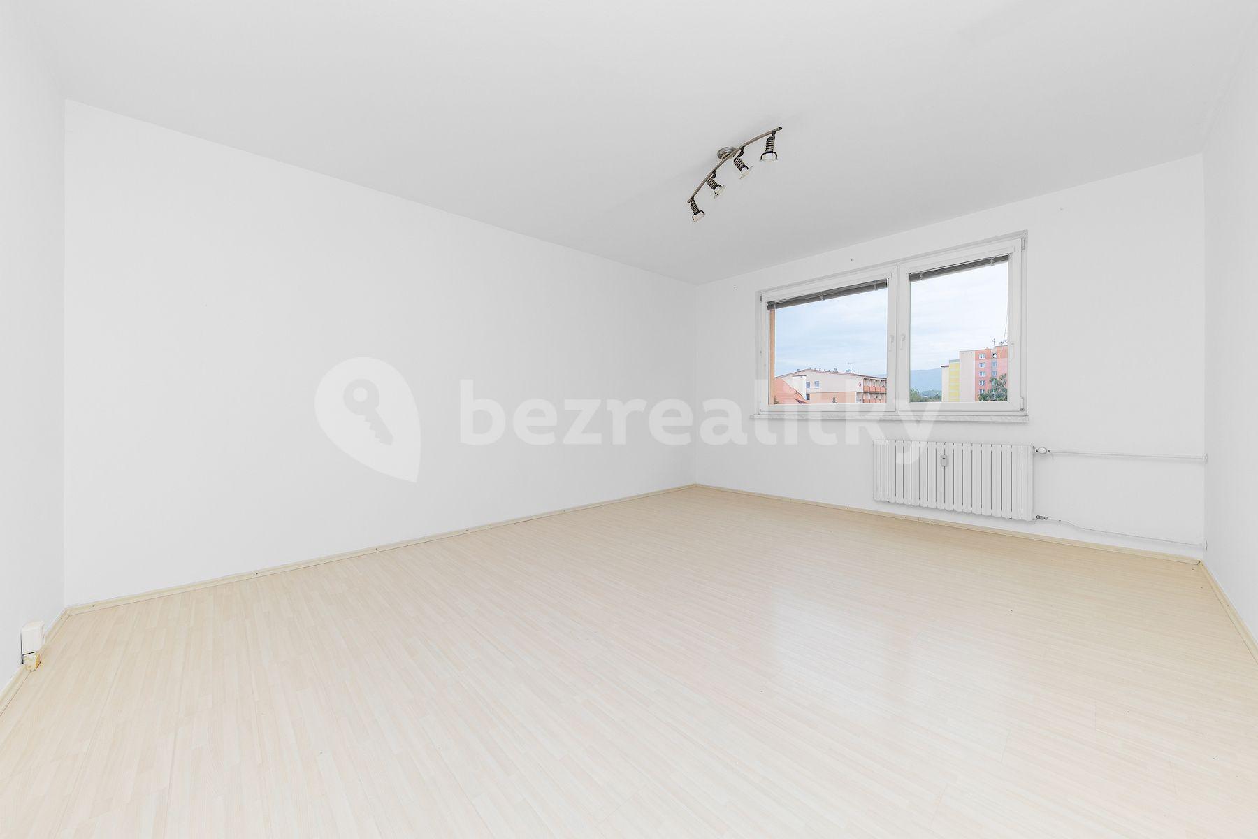 3 bedroom flat for sale, 68 m², Na Bečvě, Lipník nad Bečvou, Olomoucký Region