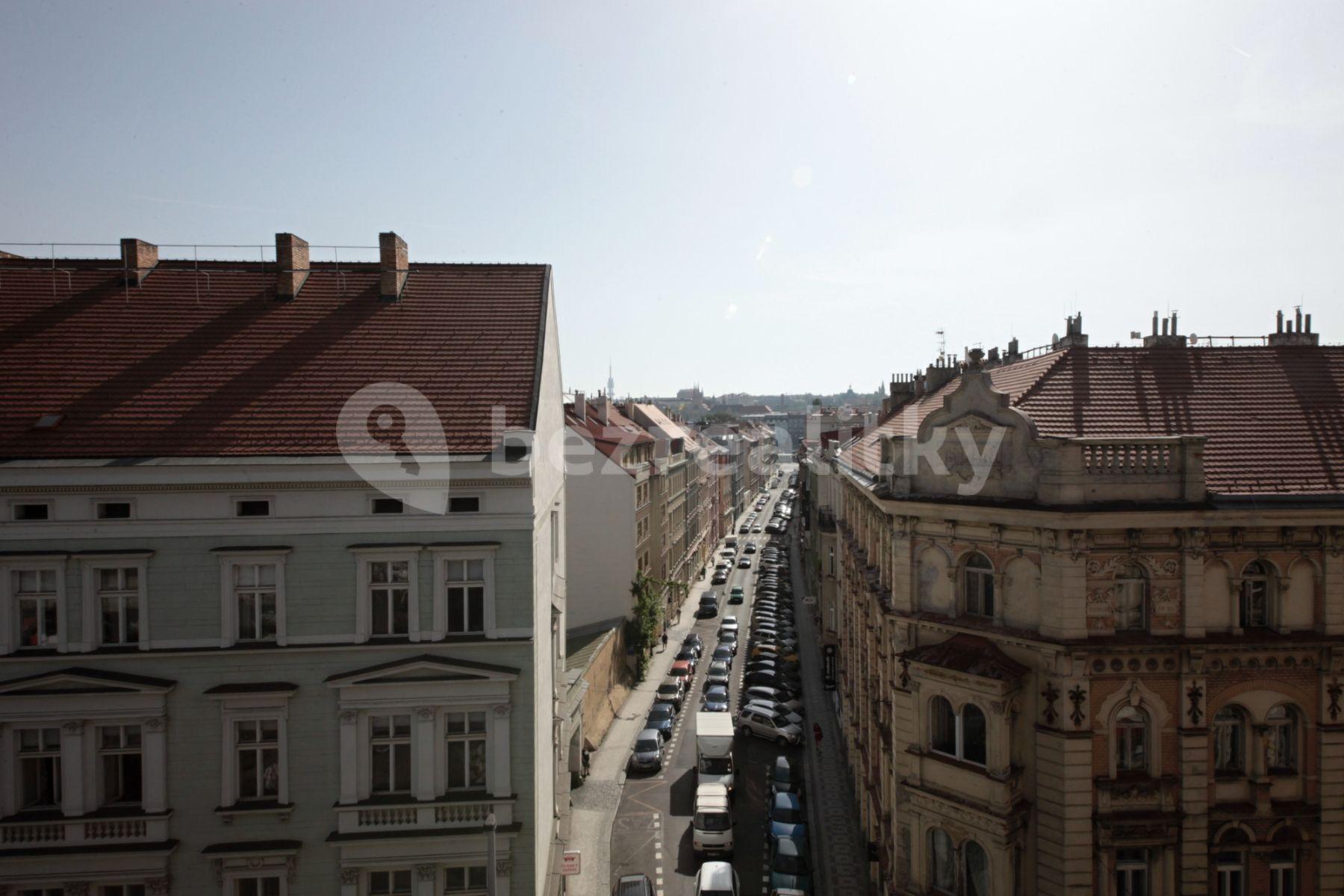 3 bedroom flat to rent, 90 m², Nádražní, Prague, Prague