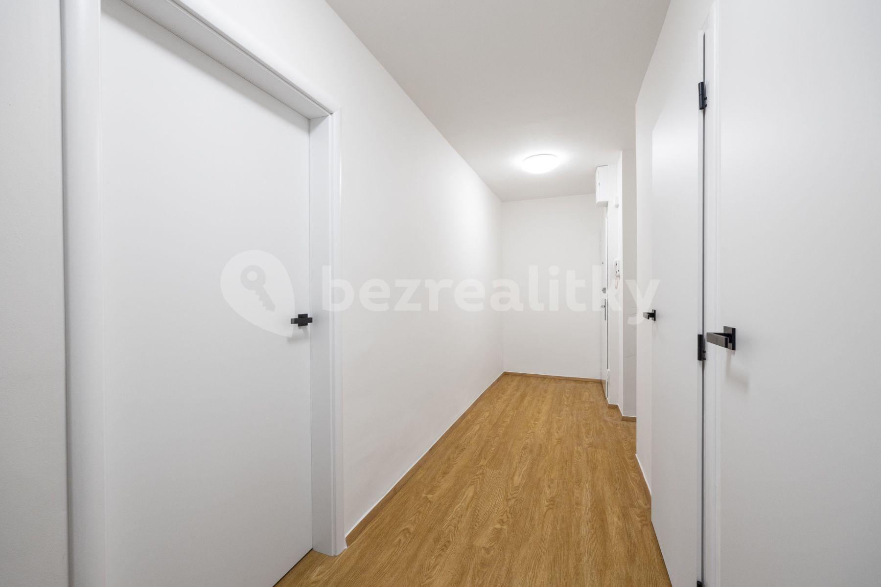 2 bedroom with open-plan kitchen flat for sale, 71 m², Sokolovská, Prague, Prague