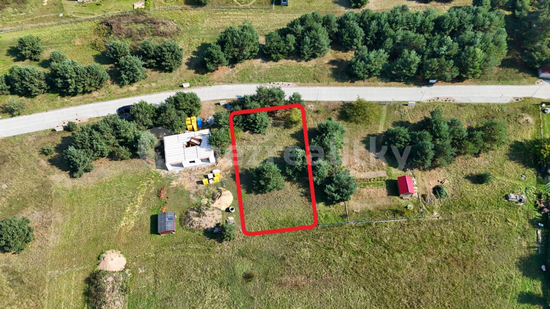 plot for sale, 805 m², Lhota, Středočeský Region