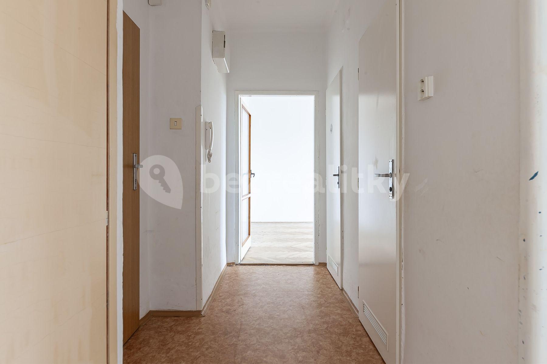 2 bedroom flat for sale, 52 m², Pod Lipami, Prague, Prague