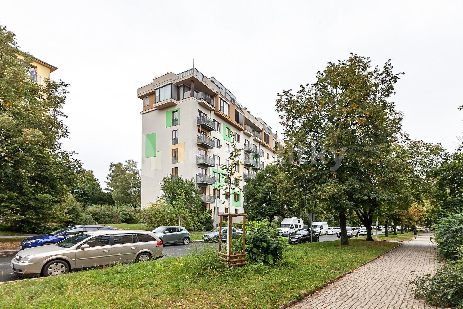 2 bedroom flat for sale, 52 m², Pod Lipami, Prague, Prague