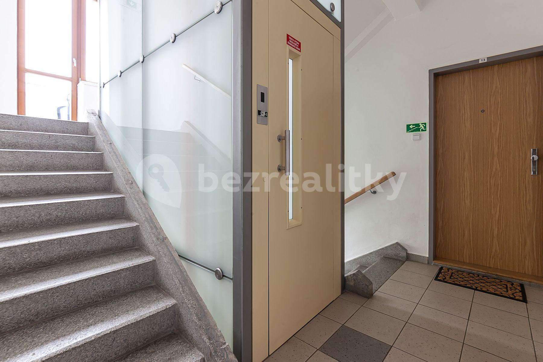 2 bedroom flat for sale, 52 m², Pod Lipami, Prague, Prague