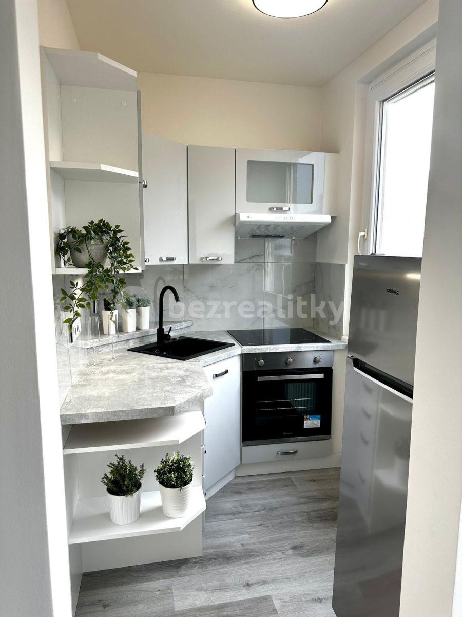 Studio flat for sale, 35 m², Rodopská, Prague, Prague