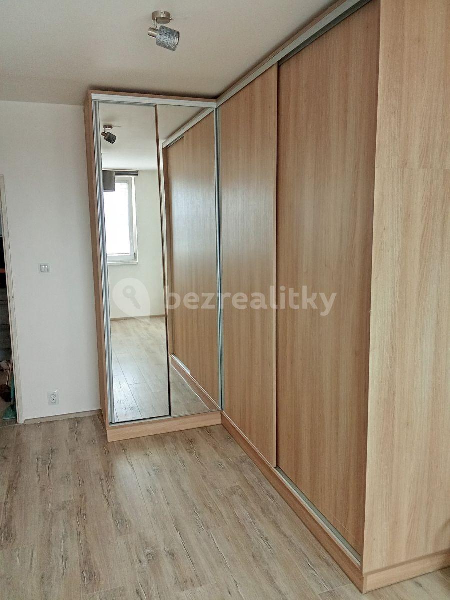 1 bedroom with open-plan kitchen flat to rent, 53 m², Makovského, Prague, Prague