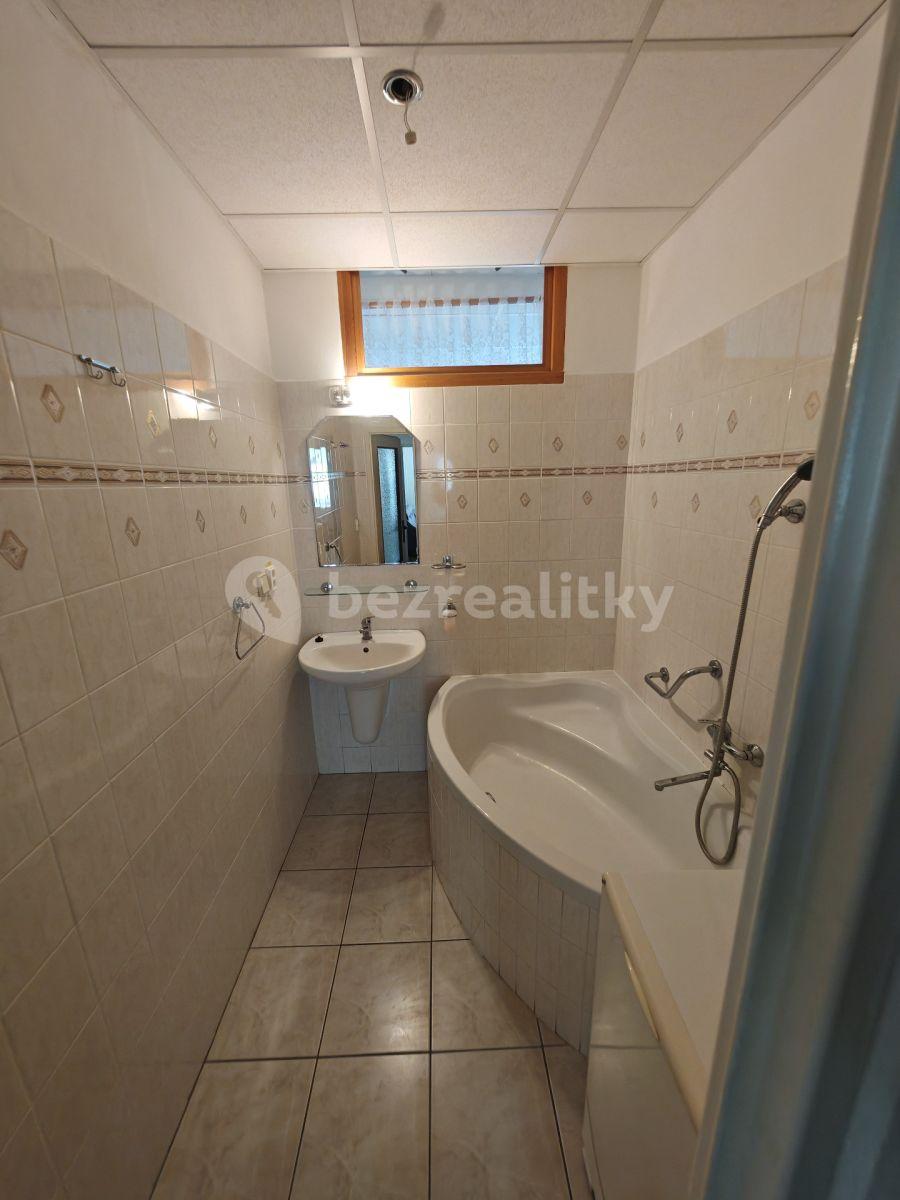 3 bedroom flat for sale, 86 m², Pod Zámečkem, Hradec Králové, Královéhradecký Region