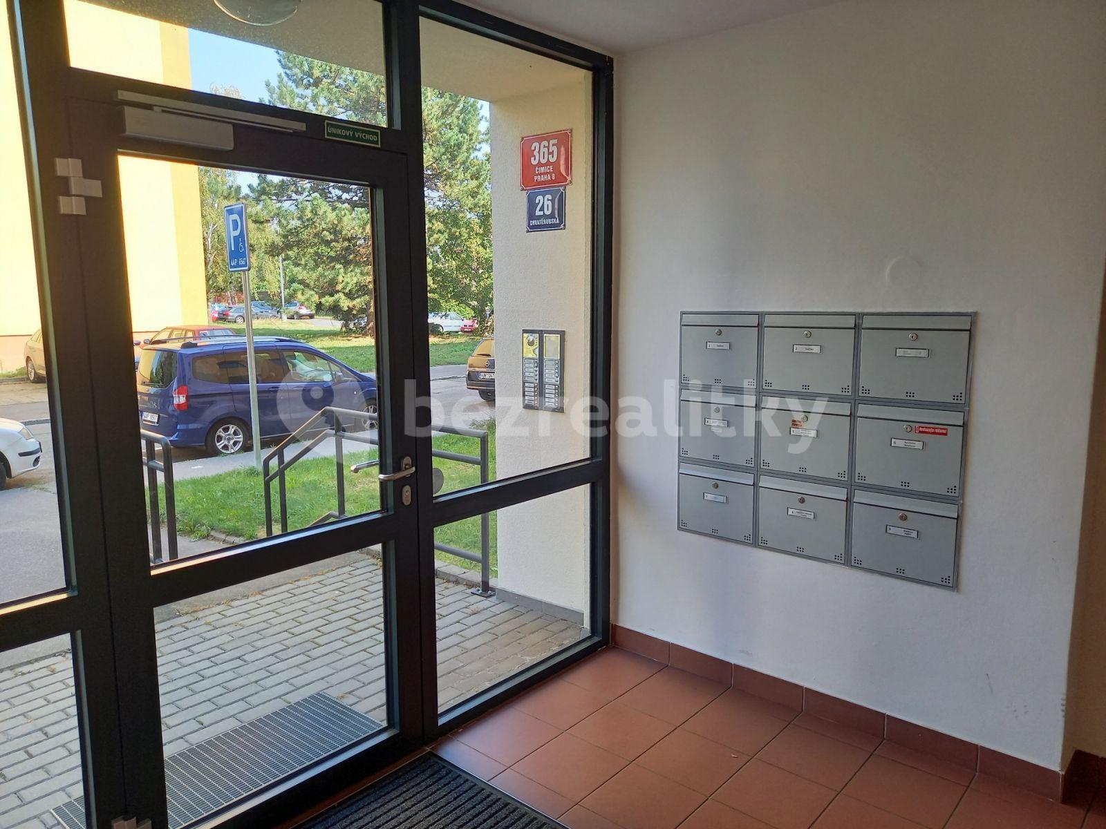 3 bedroom flat for sale, 69 m², Chvatěrubská, Prague, Prague