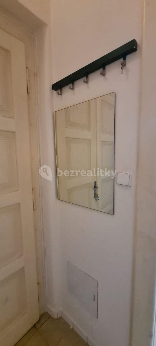 Studio flat to rent, 20 m², Na Výšinách, Prague, Prague