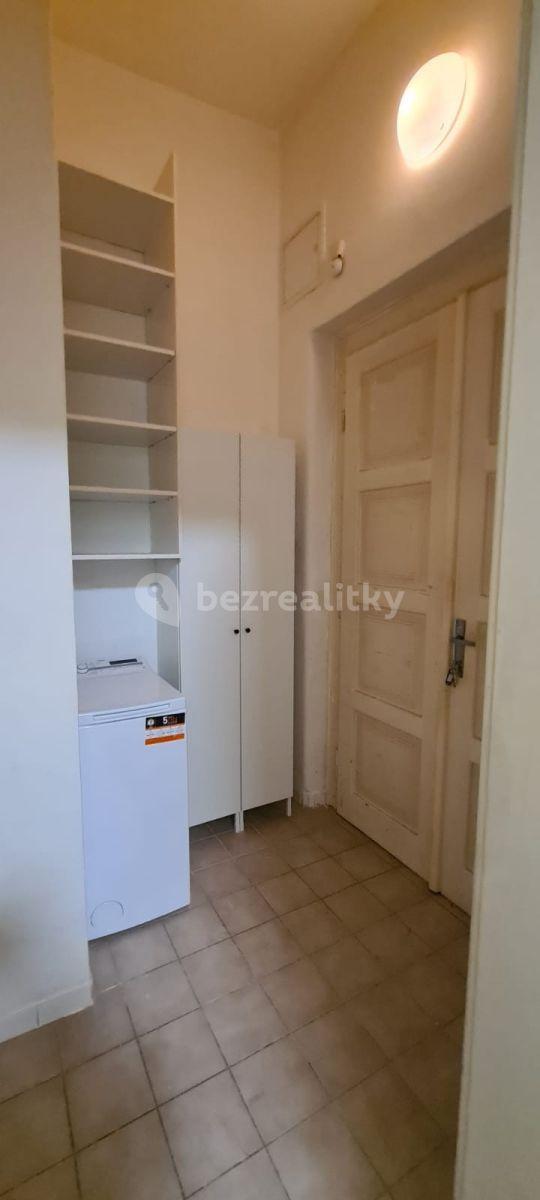 Studio flat to rent, 20 m², Na Výšinách, Prague, Prague