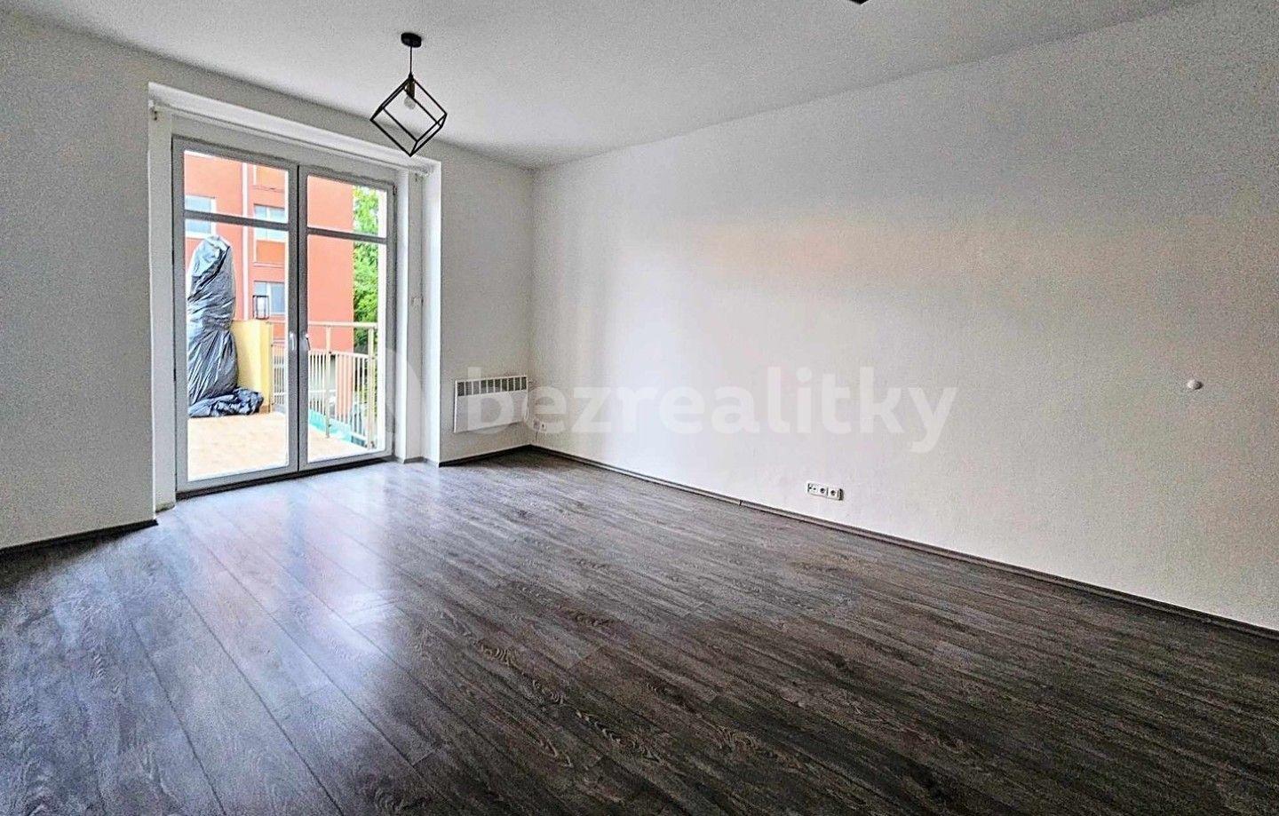 3 bedroom with open-plan kitchen flat for sale, 142 m², Žateckých, Prague, Prague