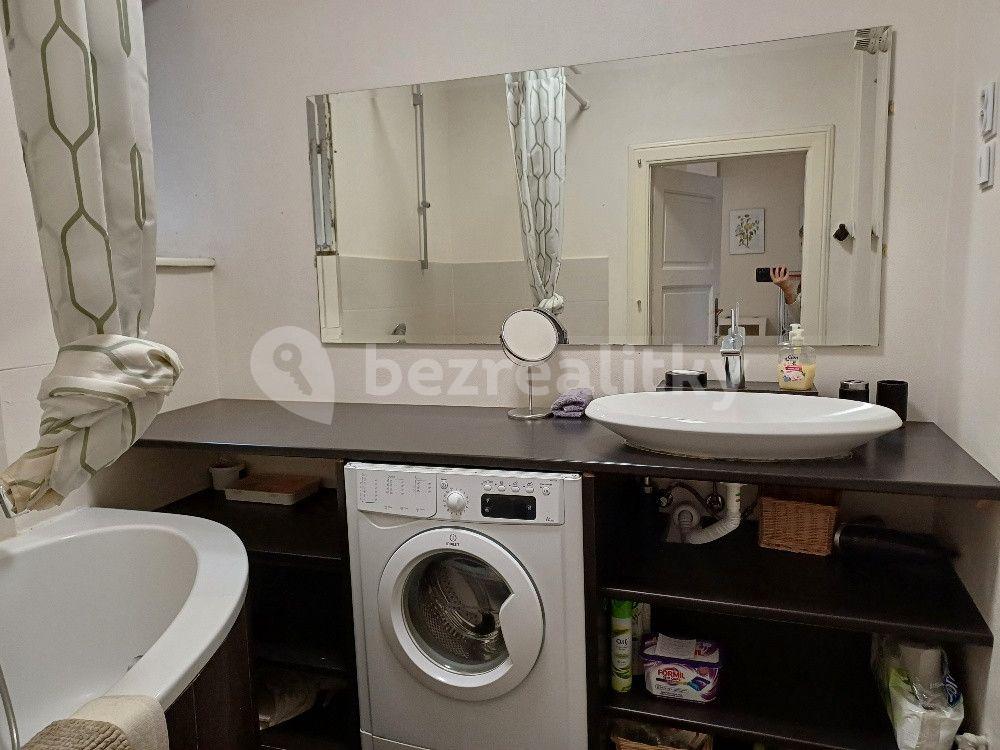 4 bedroom flat to rent, 100 m², Klemensova, Bratislava - mestská časť Staré Mesto, Bratislavský Region