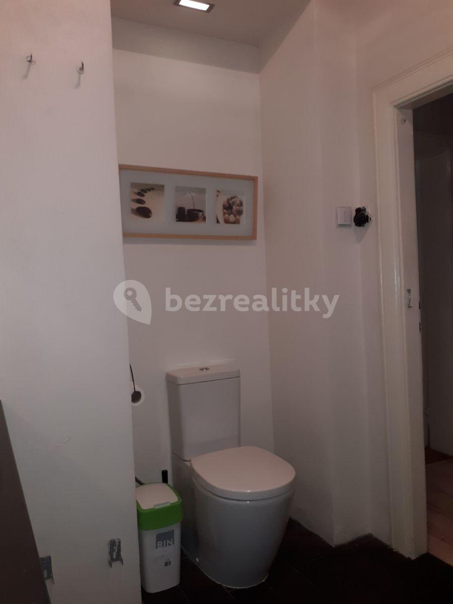 4 bedroom flat to rent, 100 m², Klemensova, Bratislava - mestská časť Staré Mesto, Bratislavský Region