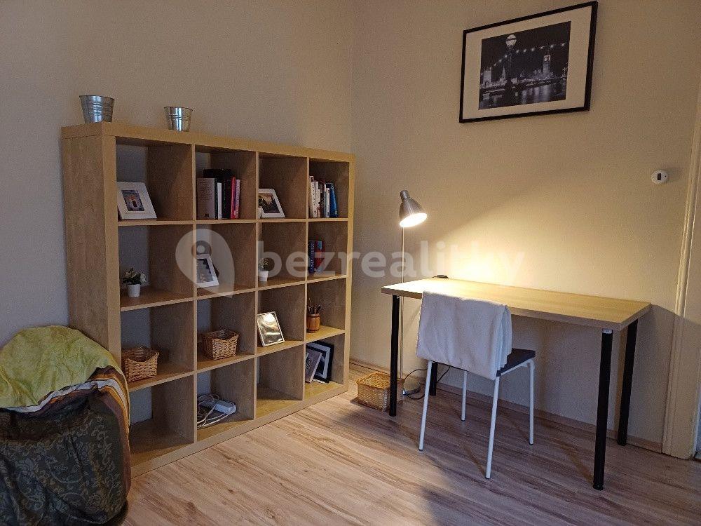 4 bedroom flat to rent, 100 m², Klemensova, Bratislava - mestská časť Staré Mesto, Bratislavský Region