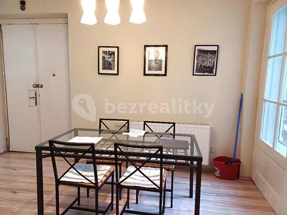 4 bedroom flat to rent, 100 m², Klemensova, Bratislava - mestská časť Staré Mesto, Bratislavský Region