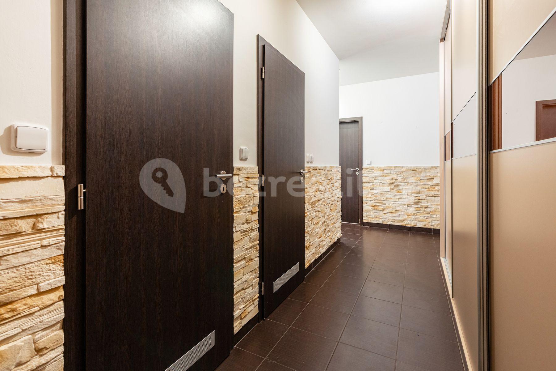 2 bedroom with open-plan kitchen flat for sale, 91 m², Formanská, Prague, Prague