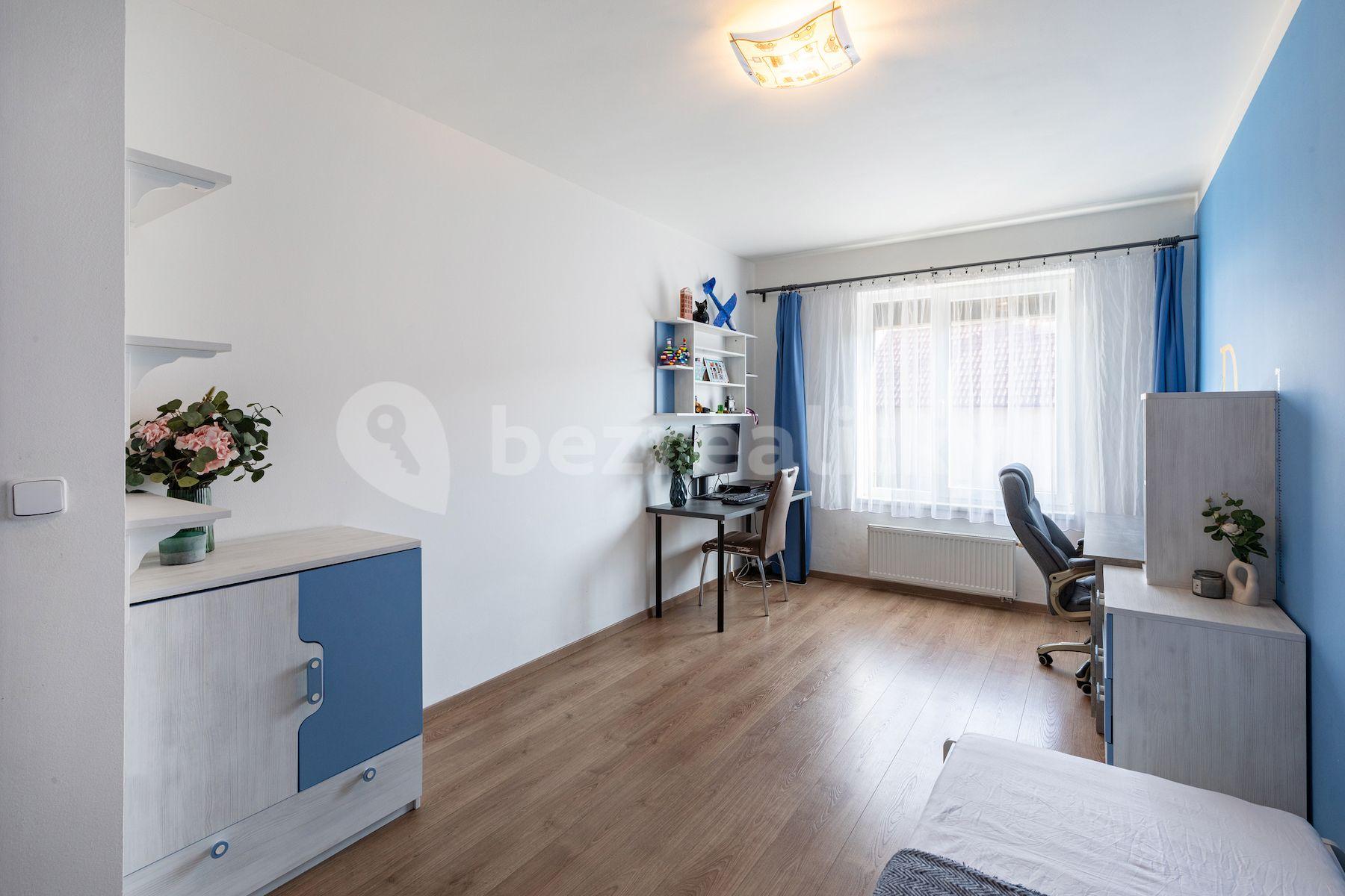 2 bedroom with open-plan kitchen flat for sale, 91 m², Formanská, Prague, Prague