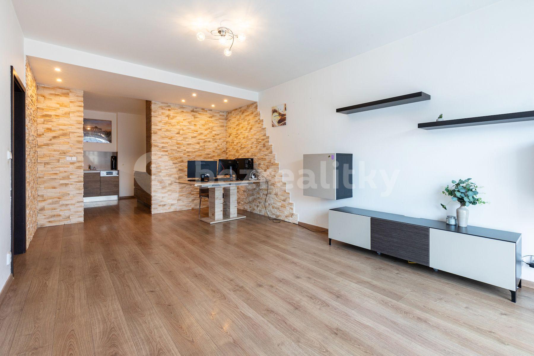 2 bedroom with open-plan kitchen flat for sale, 91 m², Formanská, Prague, Prague