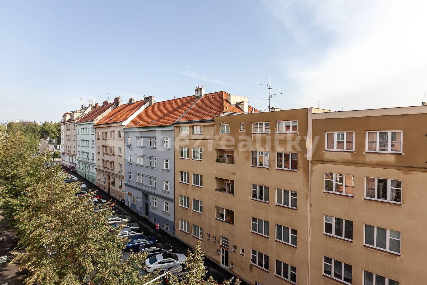 2 bedroom with open-plan kitchen flat for sale, 71 m², U Vinohradské nemocnice, Prague, Prague