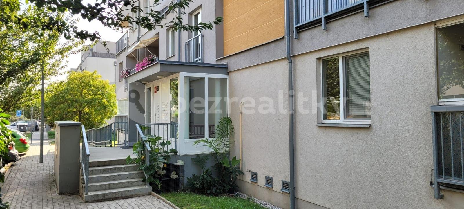 1 bedroom with open-plan kitchen flat to rent, 55 m², Saturnova, Prague, Prague