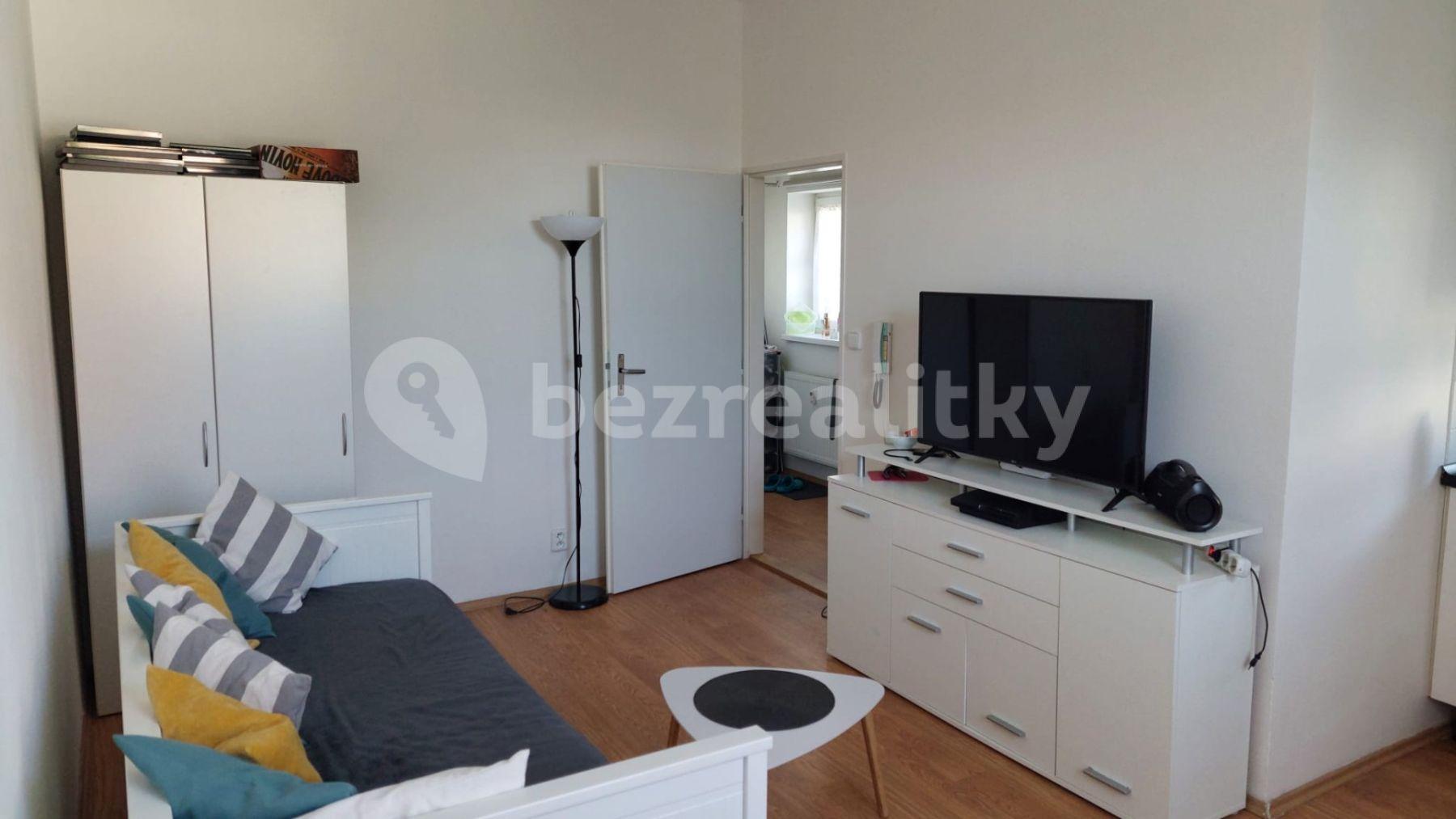 Studio flat to rent, 23 m², U Zahradního města, Prague, Prague