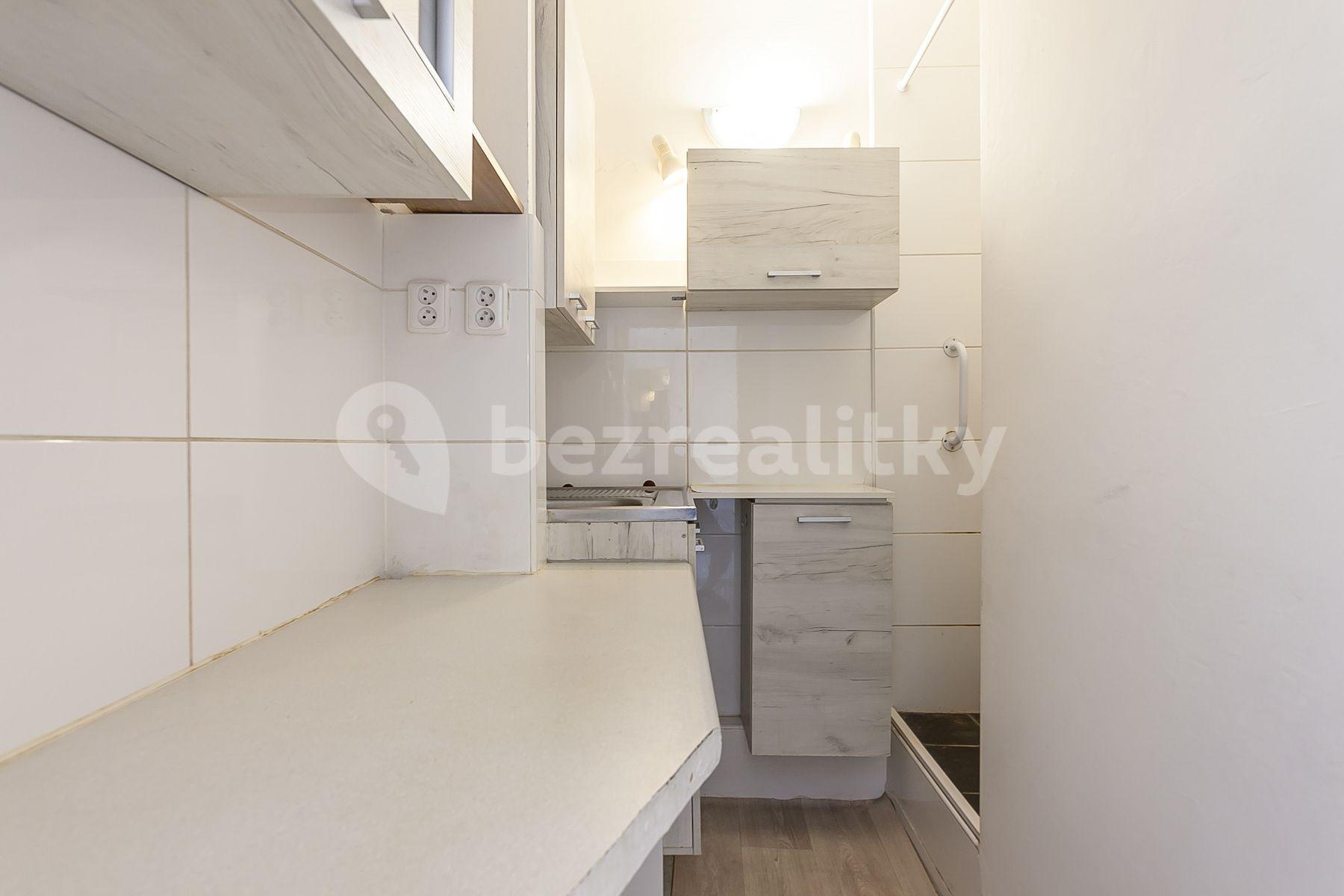 Studio flat for sale, 23 m², Boženy Němcové, Dobříš, Středočeský Region