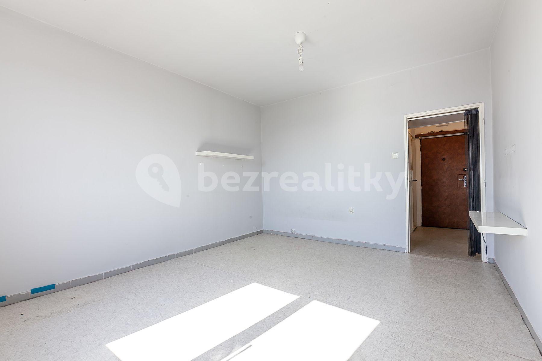 Studio flat for sale, 23 m², Boženy Němcové, Dobříš, Středočeský Region